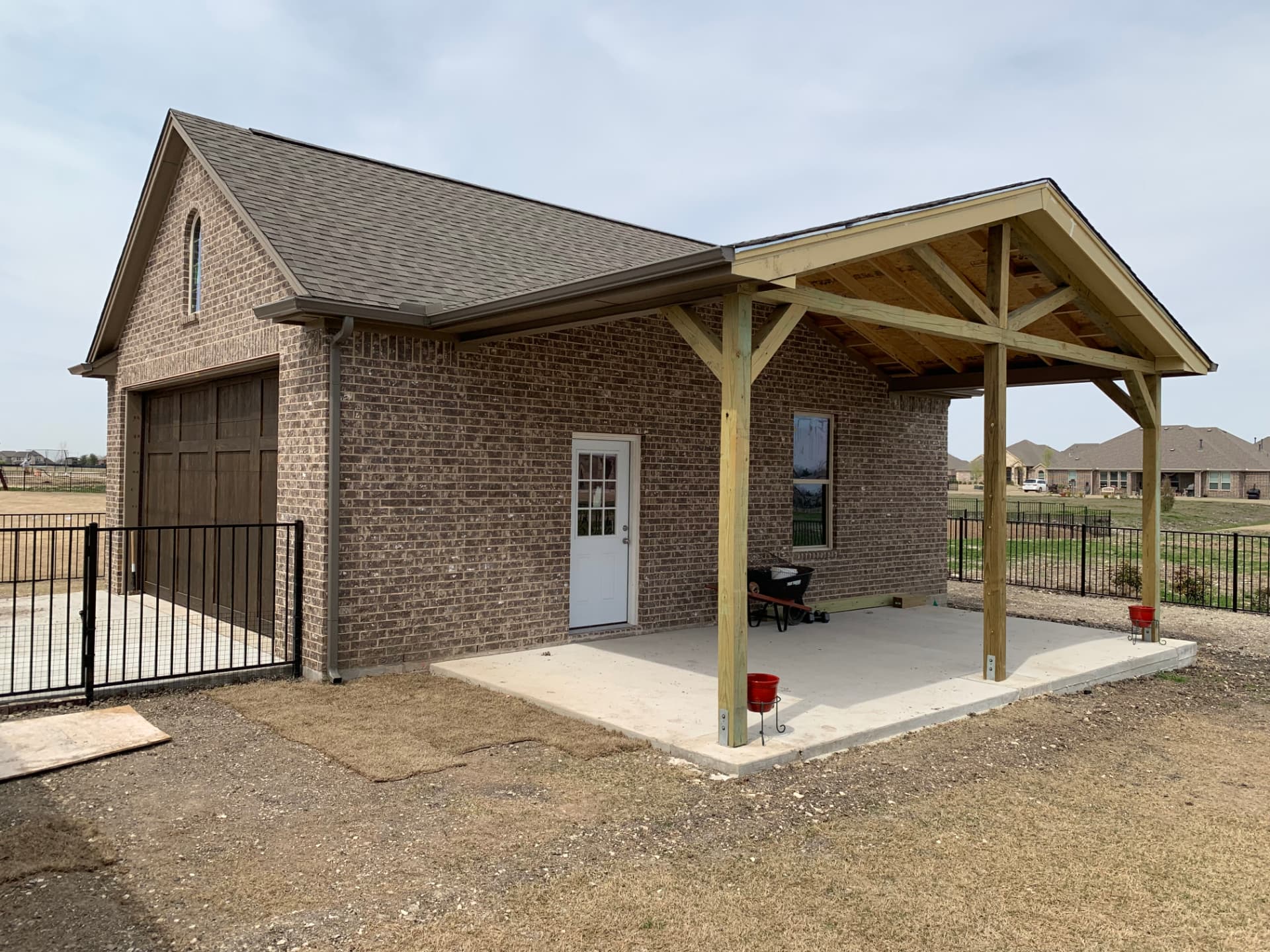 Detached Brick Garage with Covered Patio, photo 7