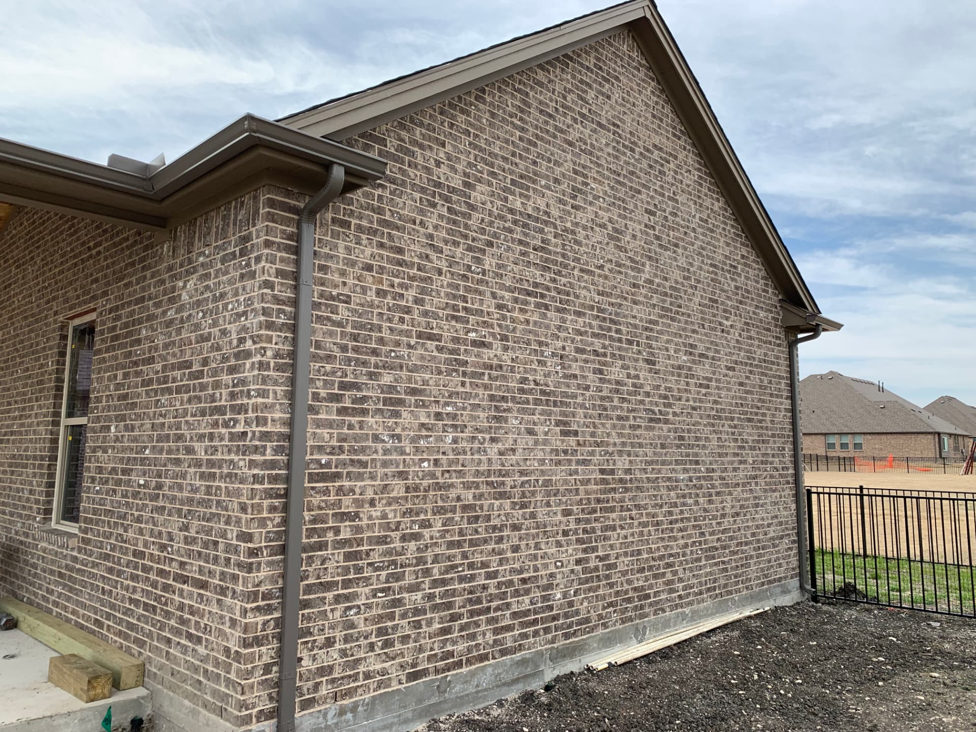 Detached Brick Garage with Covered Patio, photo 5